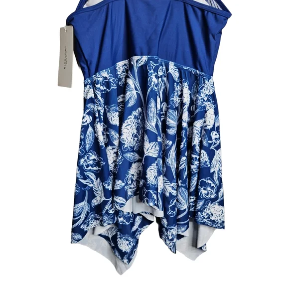 BloomChic Swim Women's Blue White Floral Tankini Top Swimsuit NWT Size 10 - Picture 8 of 9